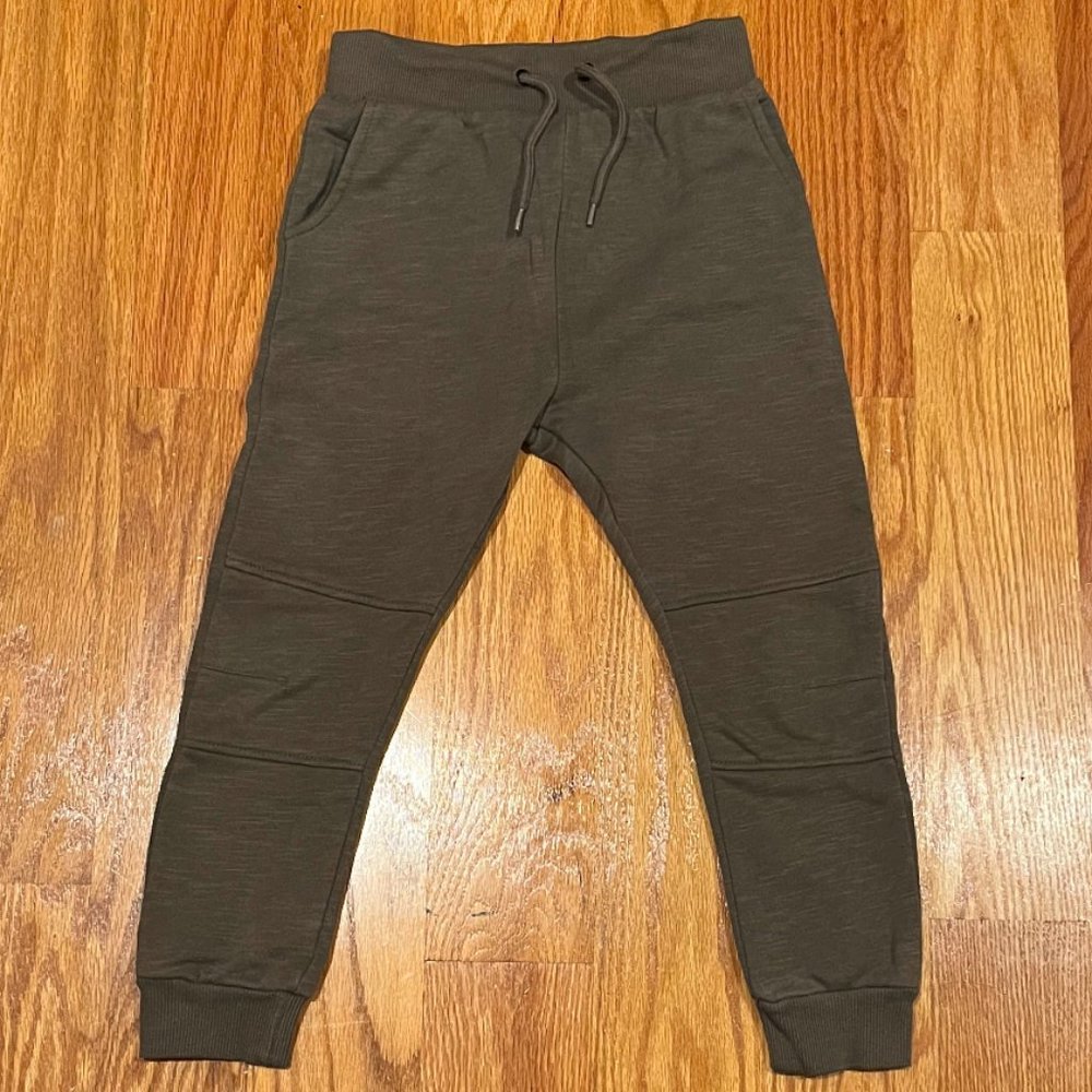 Olive Green Boy's Sweatpants - 6-7 years